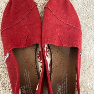 Red TOMS